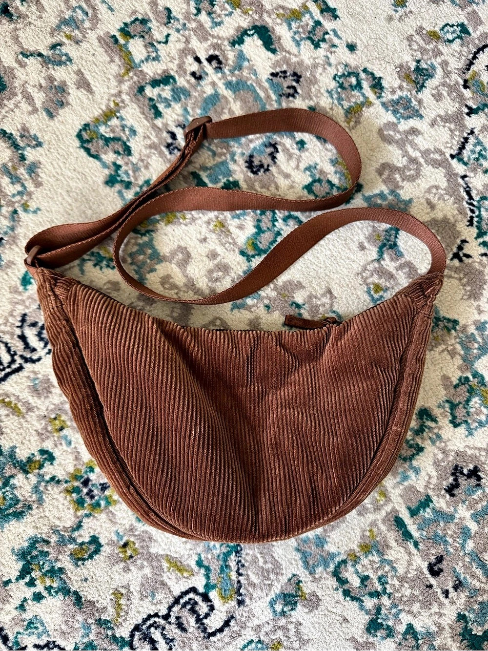 Uniqlo Round Mini Shoulder Bag (Corduroy) ) Brown